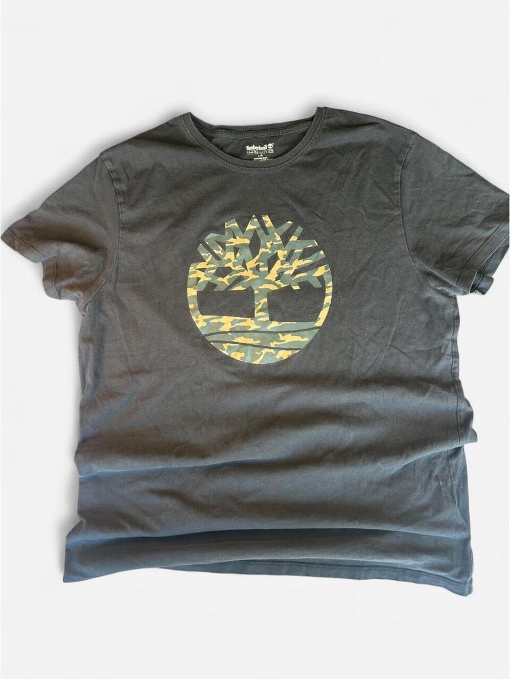 Timberland Men's Black T-Shirt with Camo Logo Large